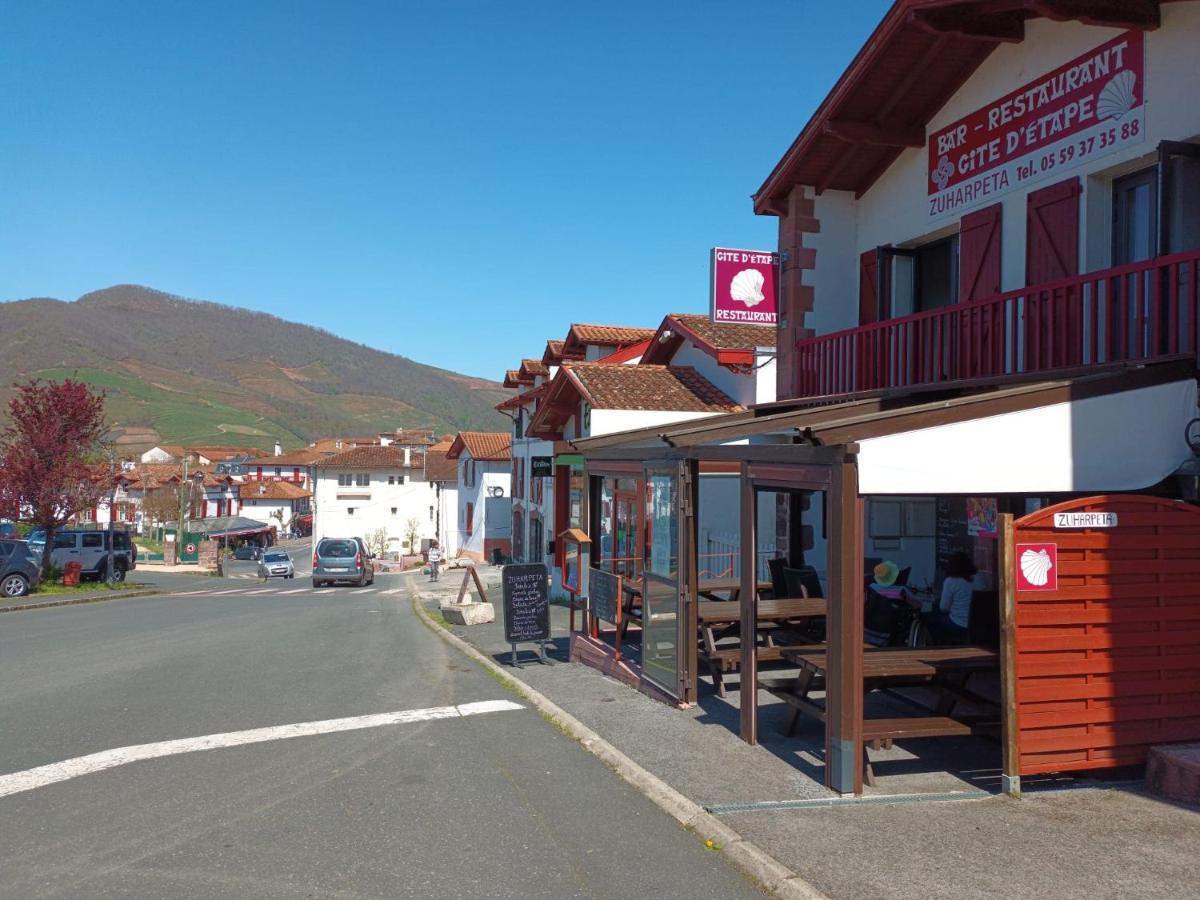 Refuge D'Etape Zuharpeta Randonneur Pelerin Vandrarhem Saint-Jean-Pied-de-Port Exteriör bild